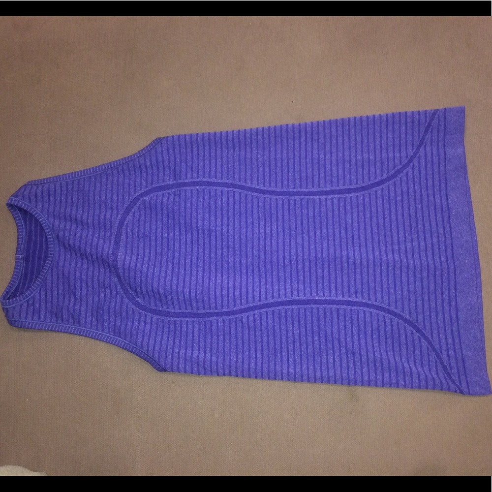 REVERVED- LULULEMON- Blue high neck tank